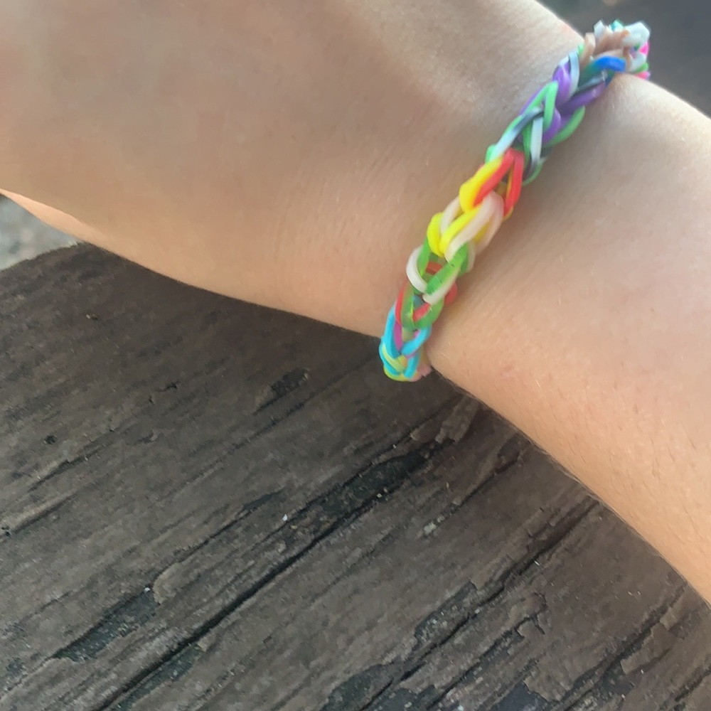 BRACELET β€οΈπ§‘πππππ€π€ - Picture 3 of 4